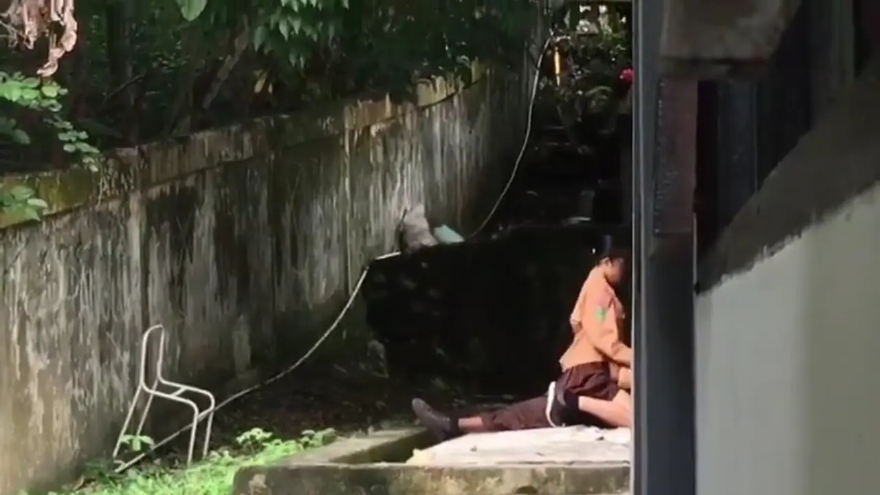 1 ngintip pramuka ngewe di belakang sekolah