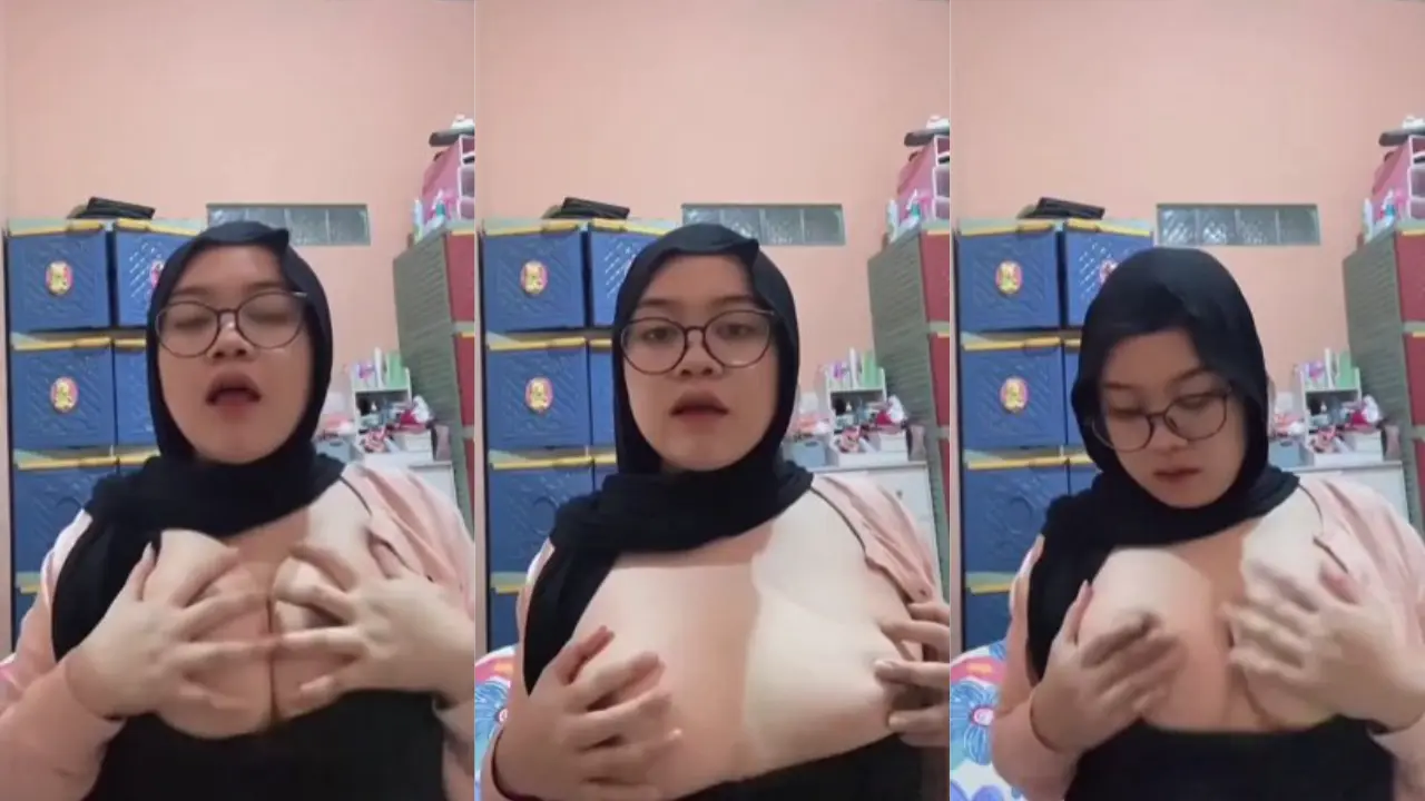 BOKEP INDO HIJAB SANGE REMES TETE