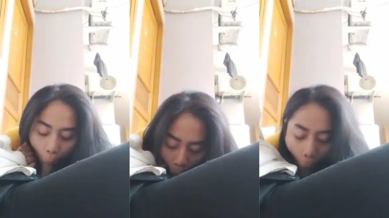 bokep indo cewek nyepong di kosan