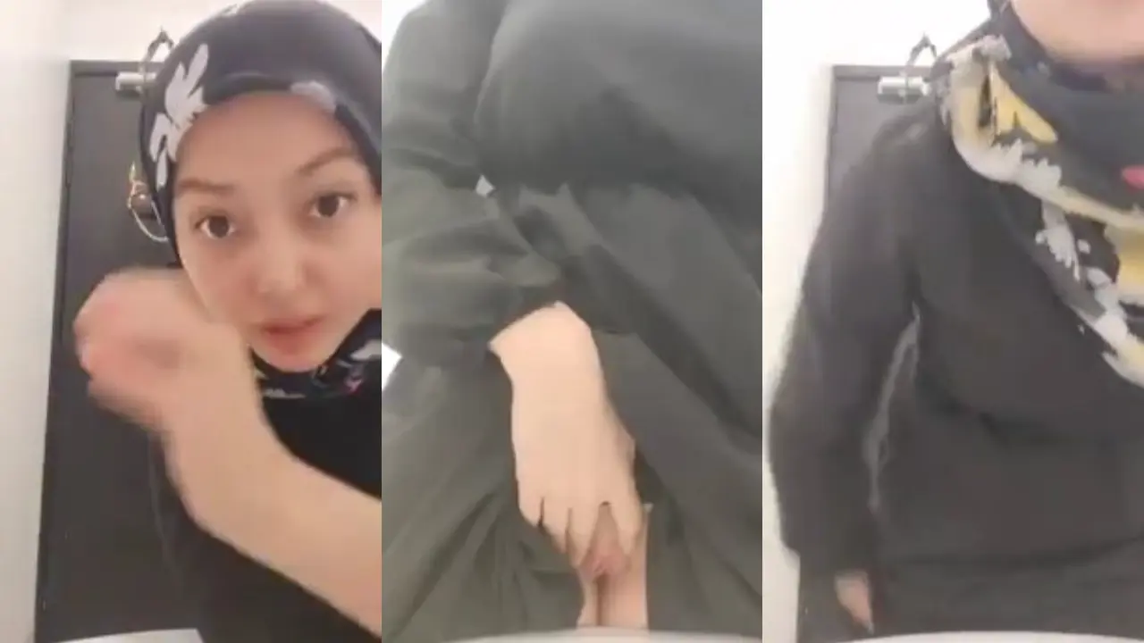 jilbab malay pamer body di wc