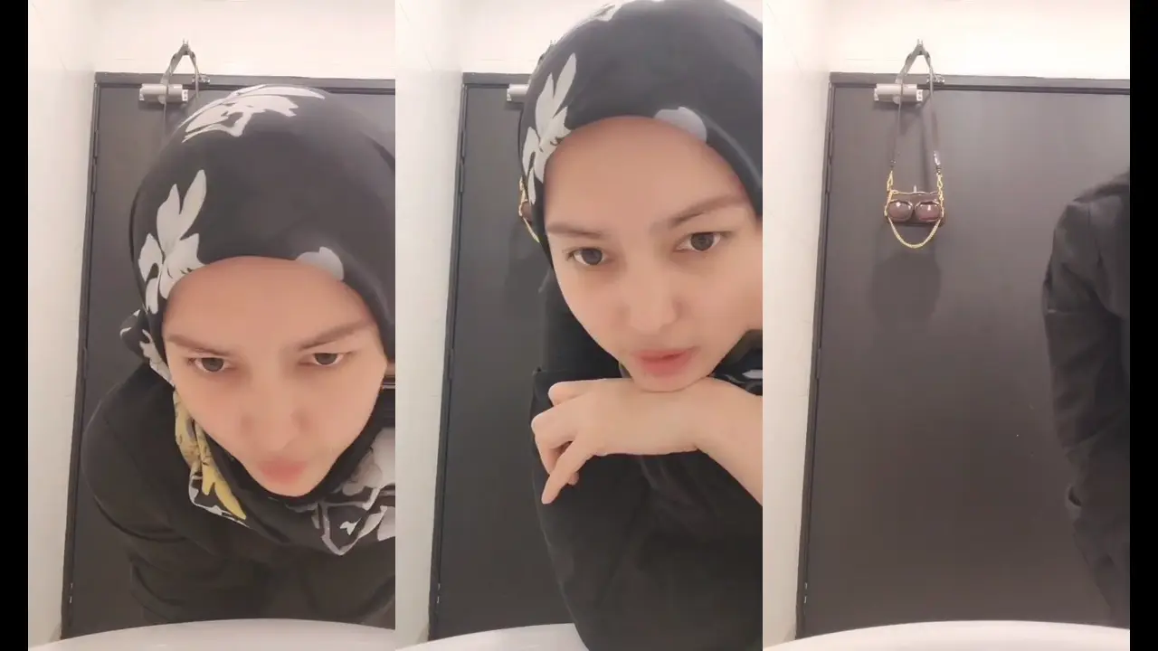 ukhty_jilbab_hitam_pamer_memek_di_kamar_mandi_yang_lagi_viral_-_Warung_Bokep_ukhty